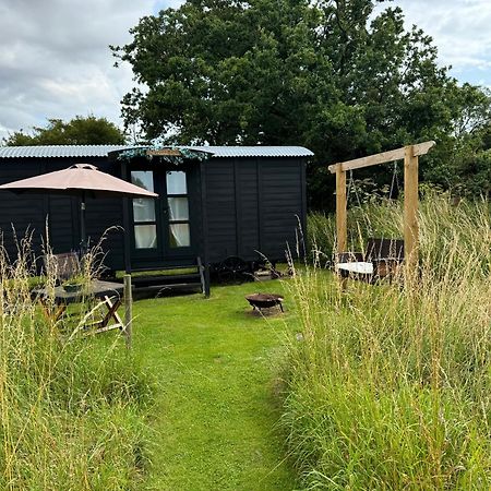 Hotel Blue Sky Huts Chediston Exterior foto